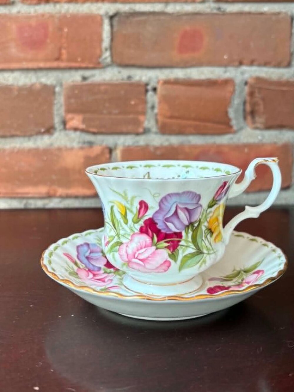 Vintage Royal Albert "April" Flower of the Month Series Sweetpea